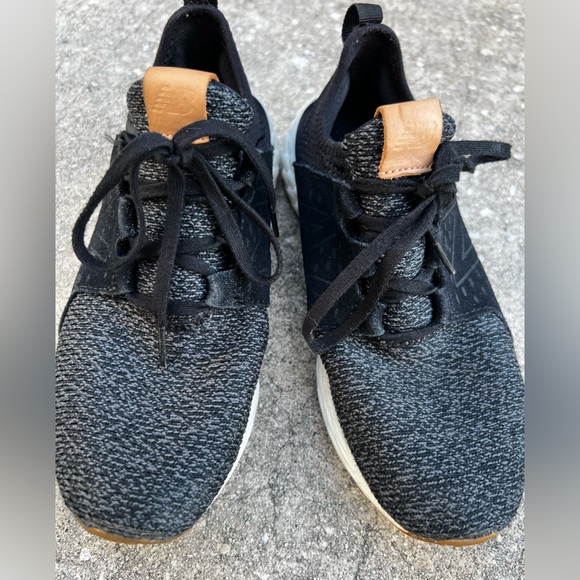 New Balance Sneakers - Picture 5 of 5